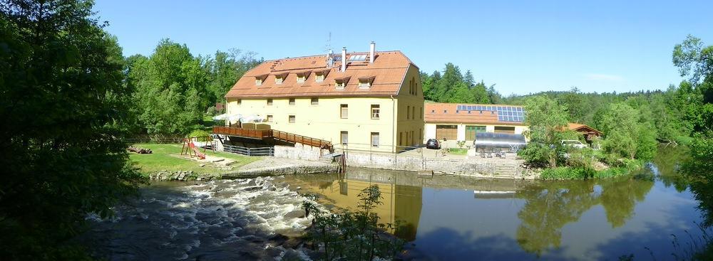 Penzion Dobre Casy Jindrichuv Hradec Exterior photo