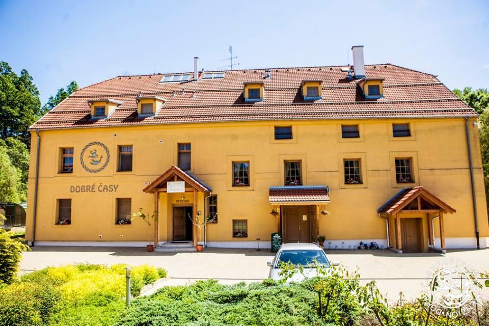 Penzion Dobre Casy Jindrichuv Hradec Exterior photo